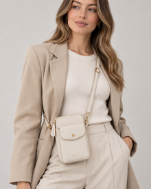 Noir Bags: Aster Camera Crossbody — Card Pocket, Minimal Branding