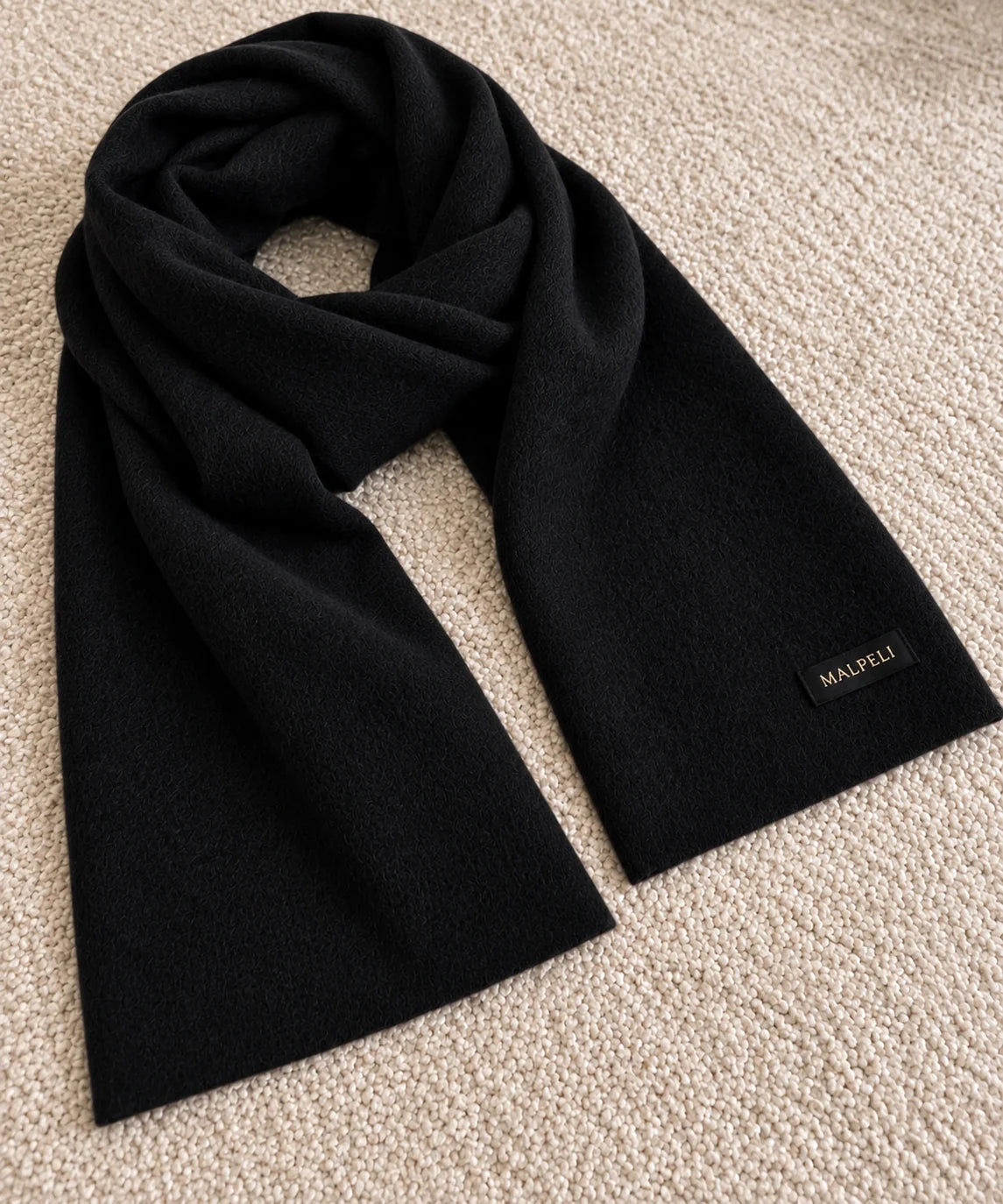 MALPELI black autumn scarf